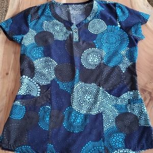 UNIFORM ADVANTAGE SCRUB TOP